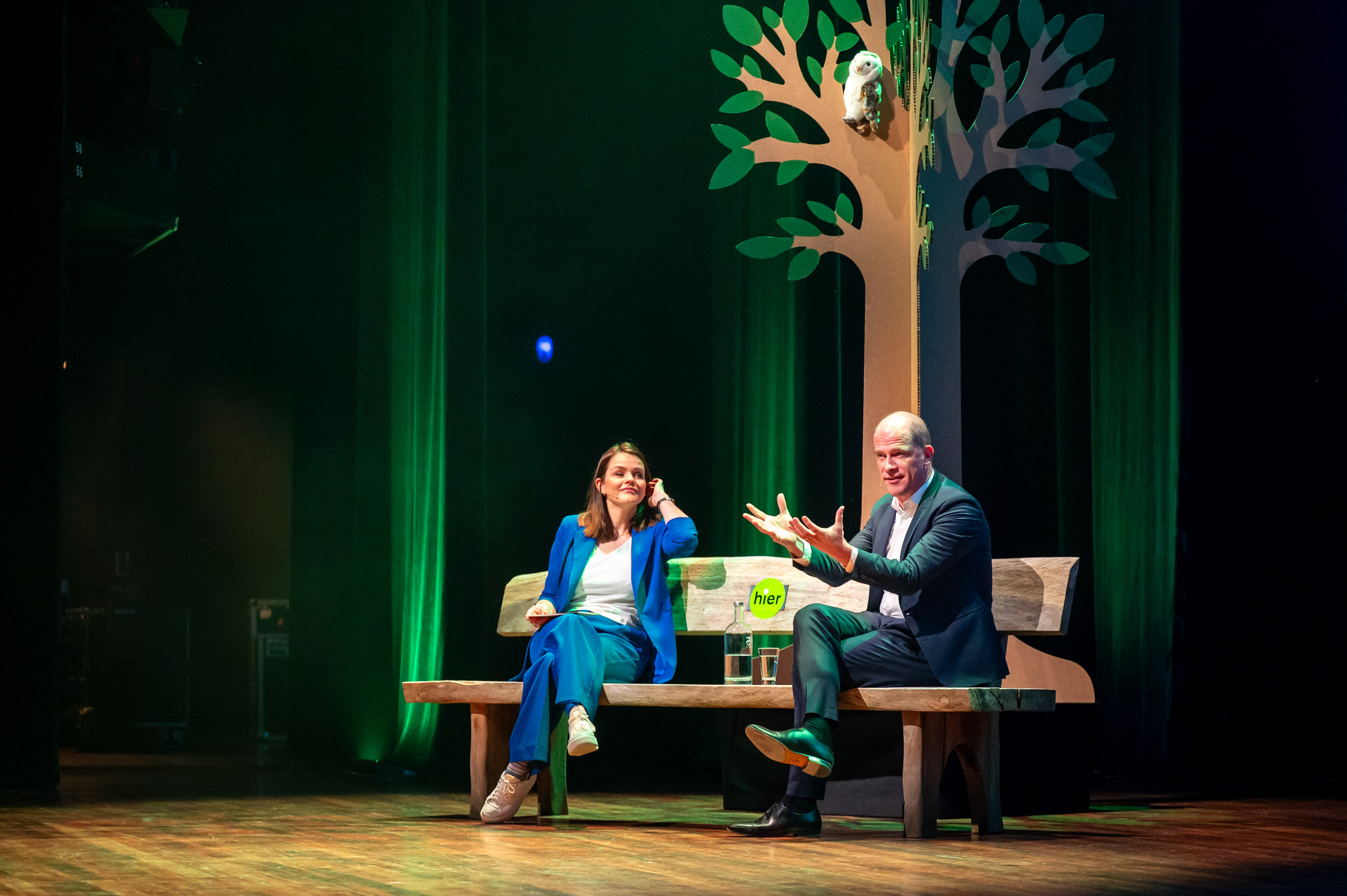 Diederik Samsom op HIER opgewekt